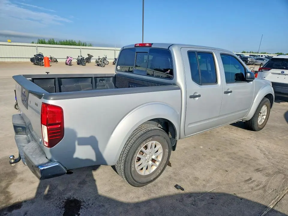 2017 NISSAN FRONTIER SV  