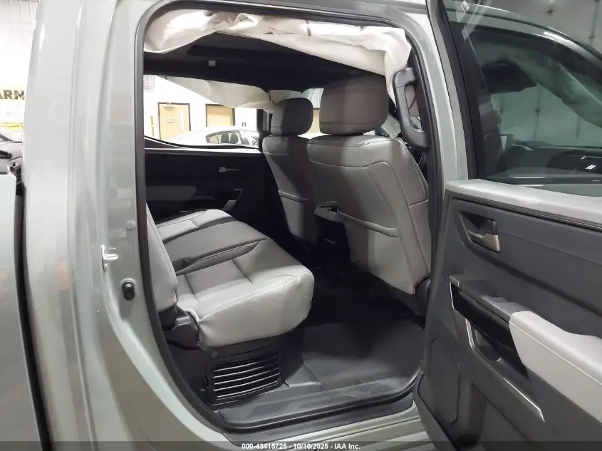 2025 TOYOTA TUNDRA HYBRID LIMITED CREWMAX 6.4' BED