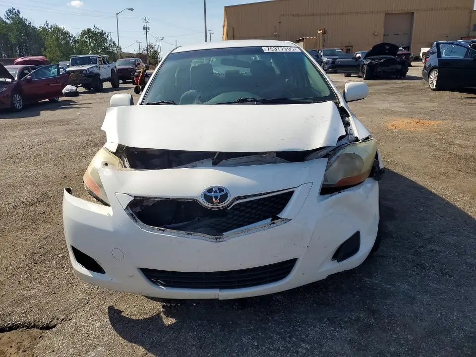 2011 TOYOTA YARIS BASE  