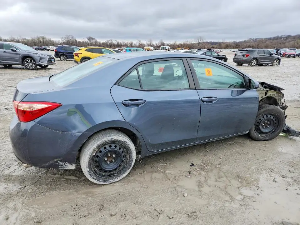 2017 TOYOTA COROLLA LE  