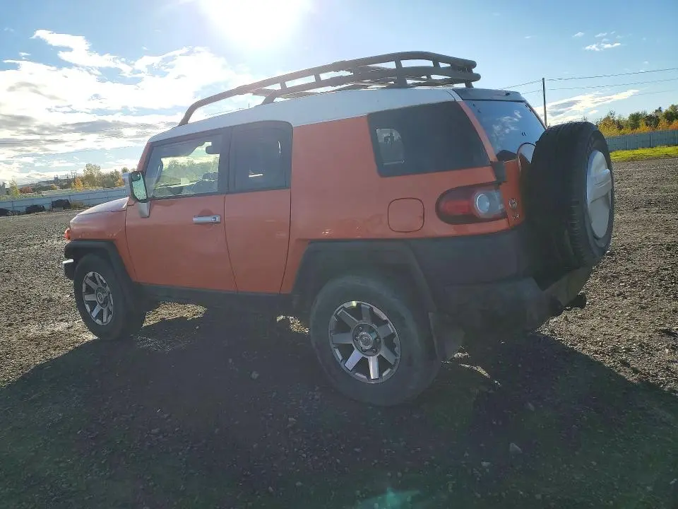 2014 TOYOTA FJ CRUISER BASE  