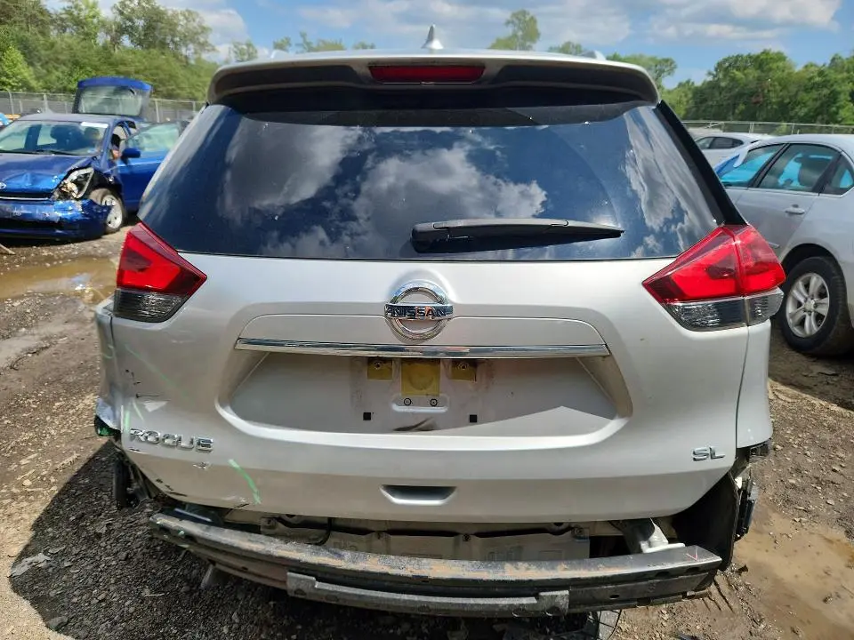 2018 NISSAN ROGUE SL  