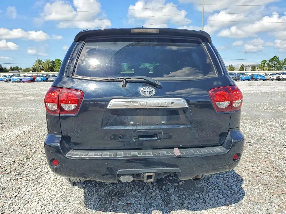 2018 TOYOTA SEQUOIA PLATINUM  