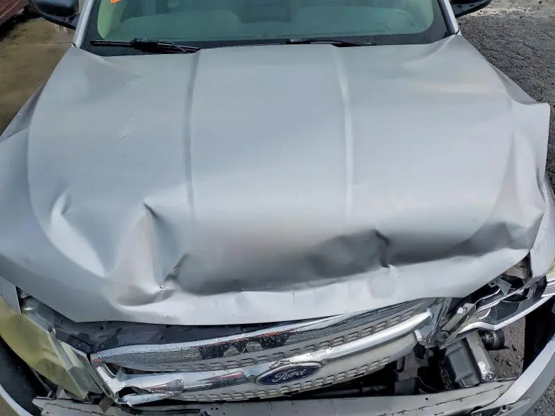 2011 FORD TAURUS SE  