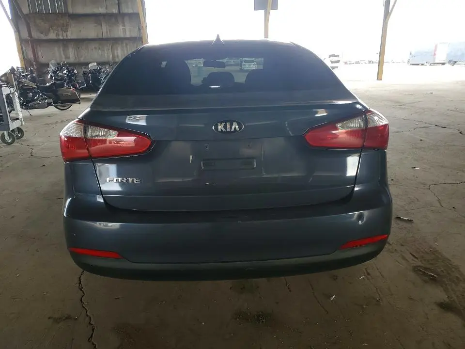 2016 KIA FORTE LX  