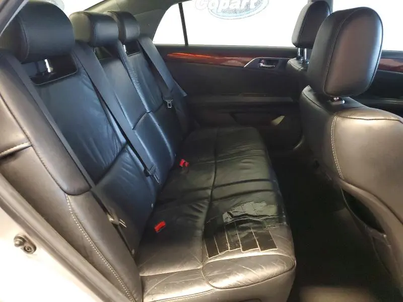 2010 TOYOTA AVALON XL  