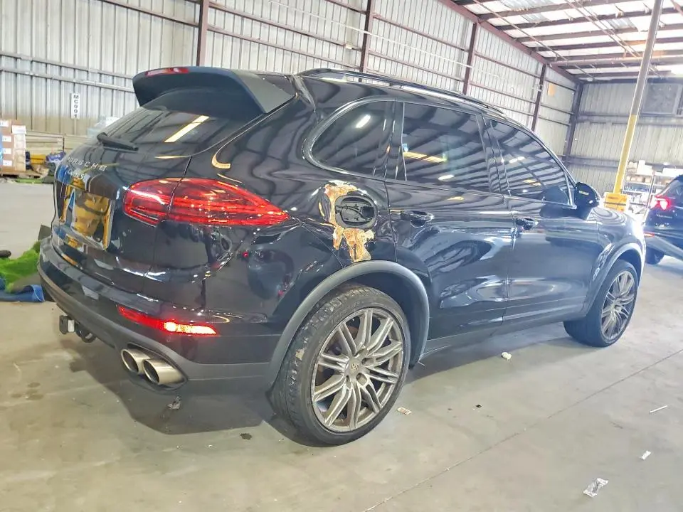 2016 PORSCHE CAYENNE S  
