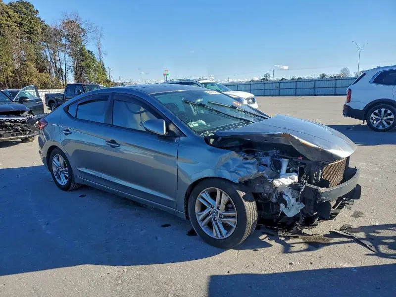 2019 HYUNDAI ELANTRA SEL  