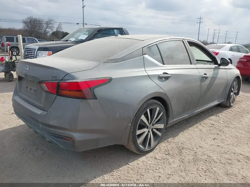 2020 NISSAN ALTIMA SR FWD