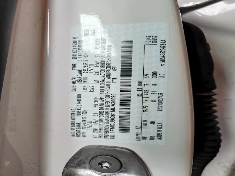 2021 FORD ESCAPE SE  