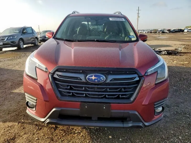 2023 SUBARU FORESTER LIMITED  