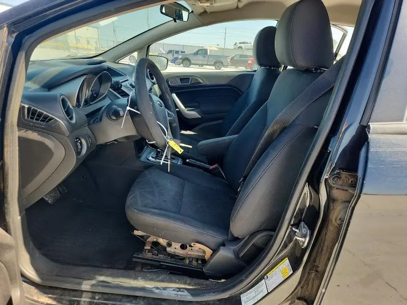 2013 FORD FIESTA SE  