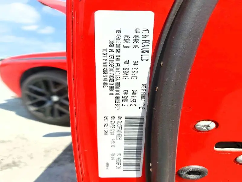 2015 DODGE CHALLENGER SXT PLUS  
