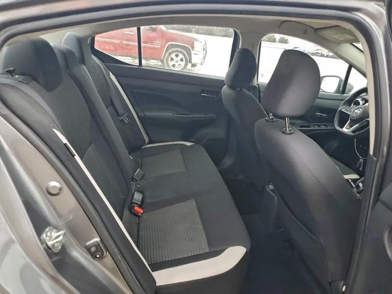 2020 NISSAN VERSA SV  