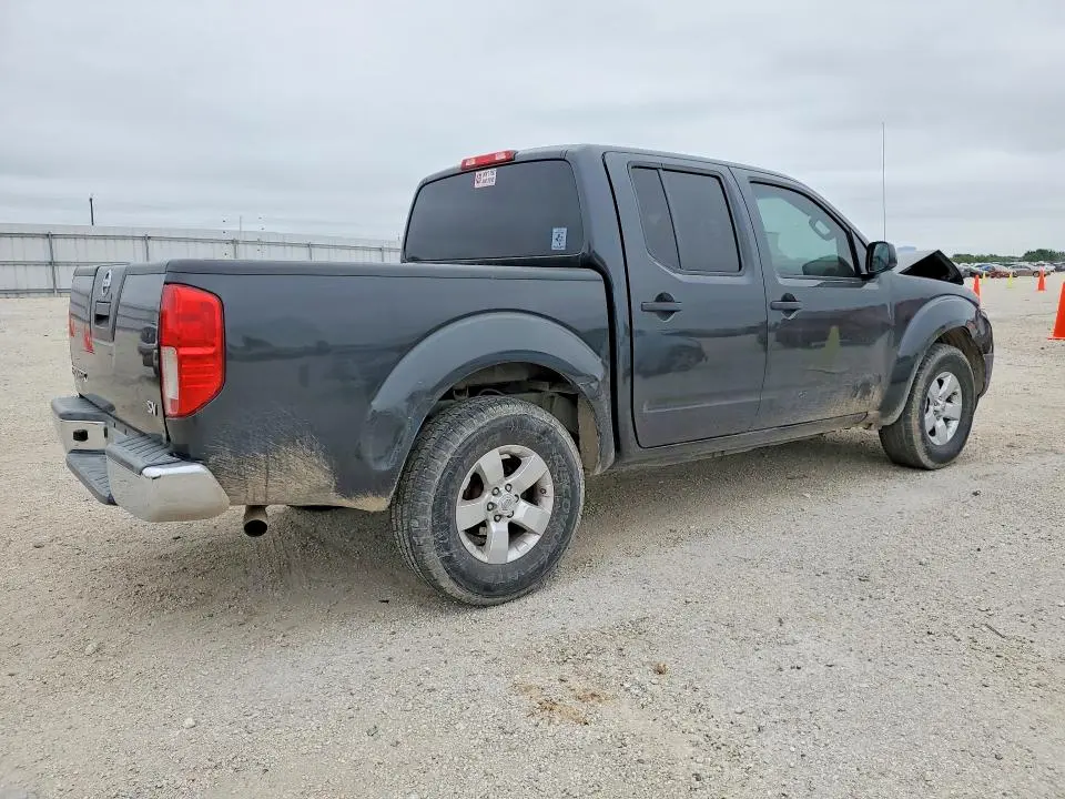 2012 NISSAN FRONTIER S  