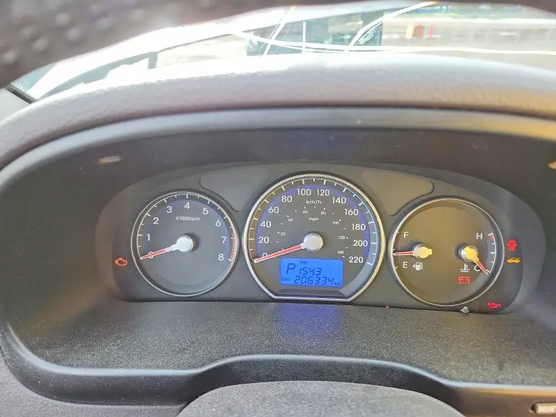 2011 HYUNDAI SANTA FE GLS  