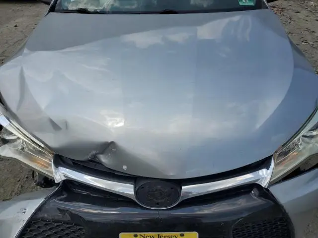 2015 TOYOTA CAMRY LE  