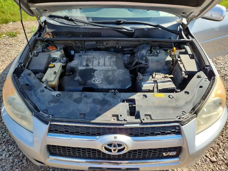 2010 TOYOTA RAV4 LIMITED  