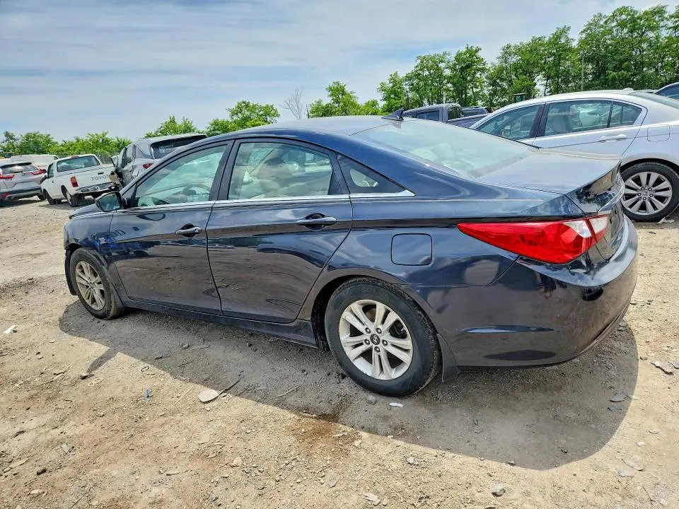 2011 HYUNDAI SONATA GLS  