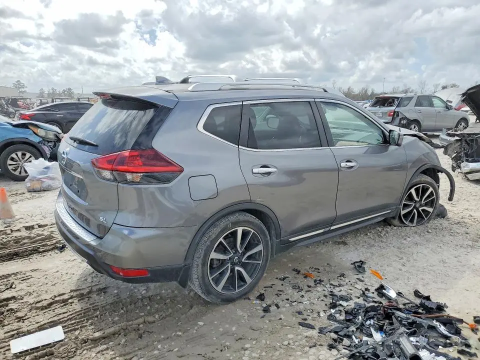 2018 NISSAN ROGUE SL  