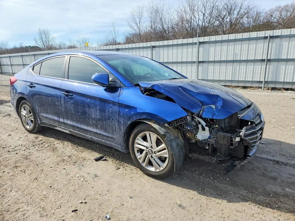 2019 HYUNDAI ELANTRA SEL  