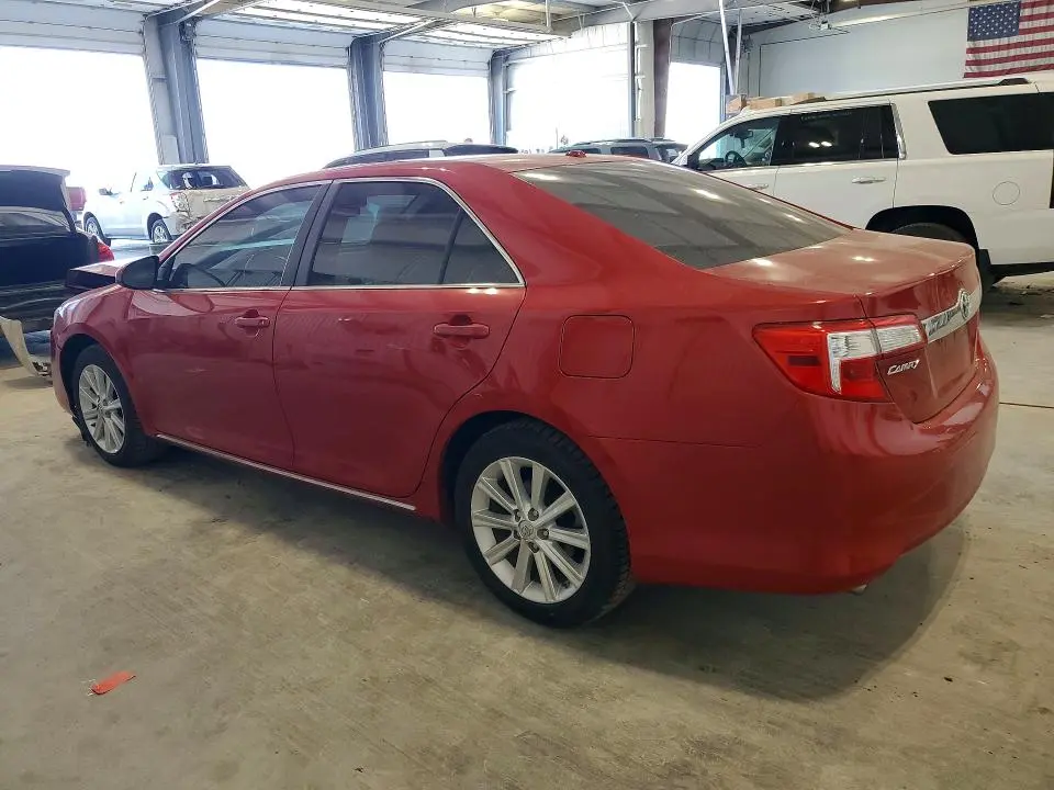 2014 TOYOTA CAMRY XLE V6  