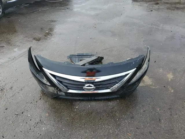 2018 NISSAN VERSA S