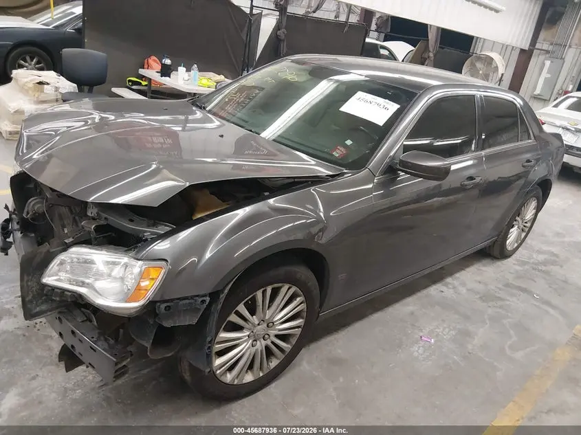 2013 CHRYSLER 300 MOTOWN