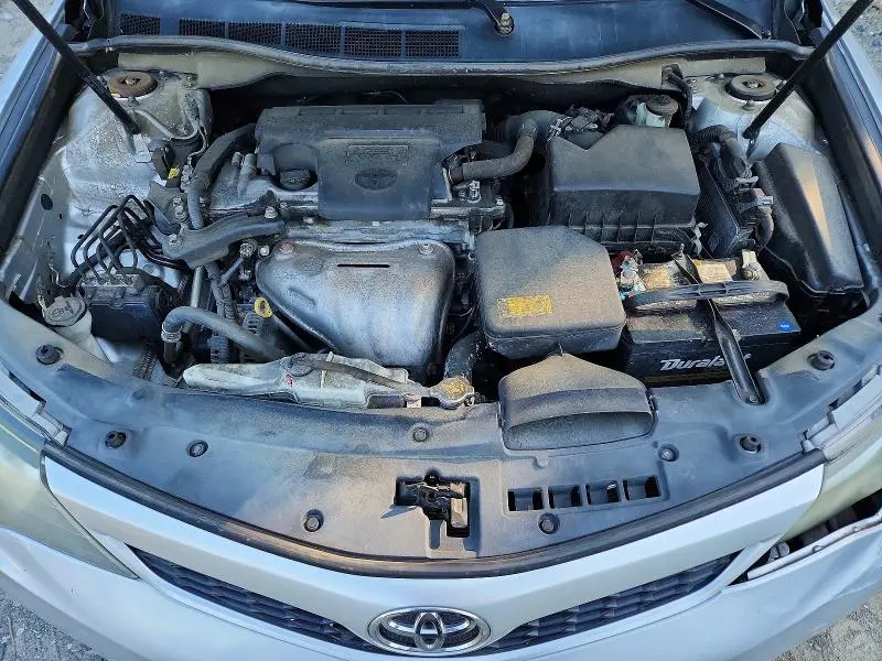 2014 TOYOTA CAMRY SE  