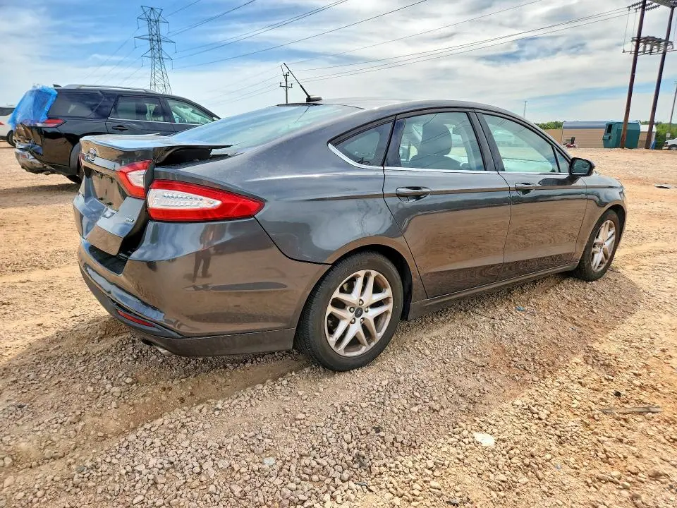 2015 FORD FUSION SE  