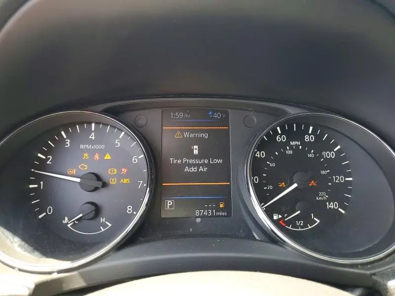 2020 NISSAN ROGUE SL  