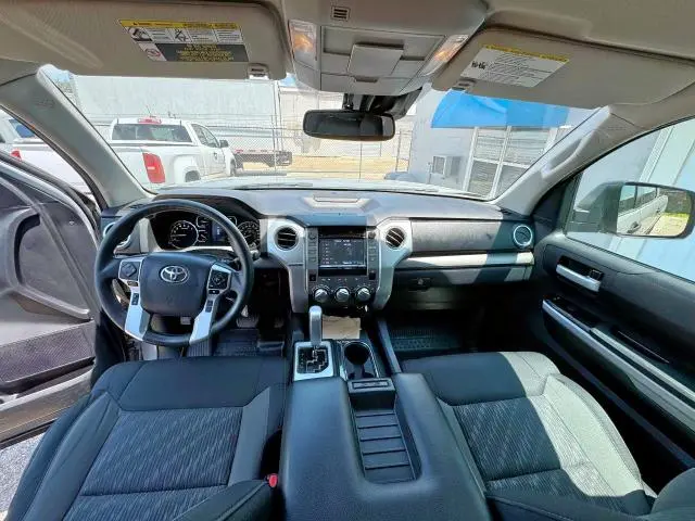 2019 TOYOTA TUNDRA CREWMAX SR5  
