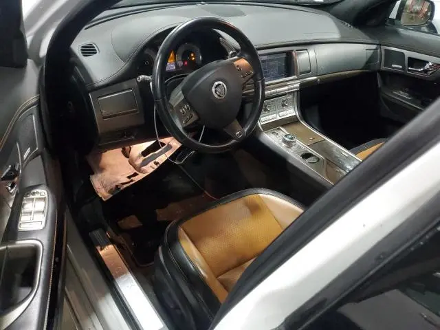 2011 JAGUAR XF R  