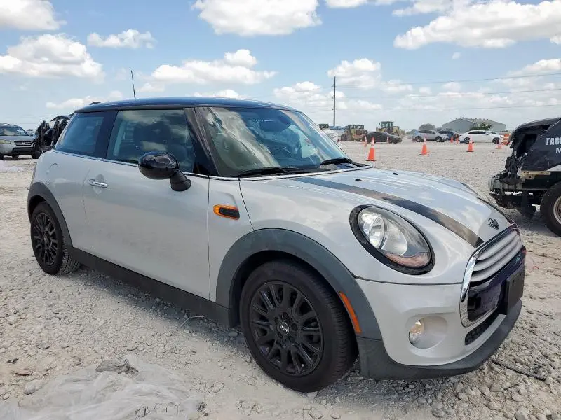 2015 MINI COOPER   