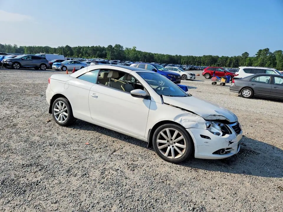 2011 VOLKSWAGEN EOS KOMFORT  