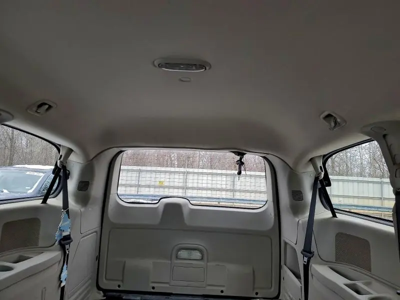 2015 DODGE GRAND CARAVAN SE  