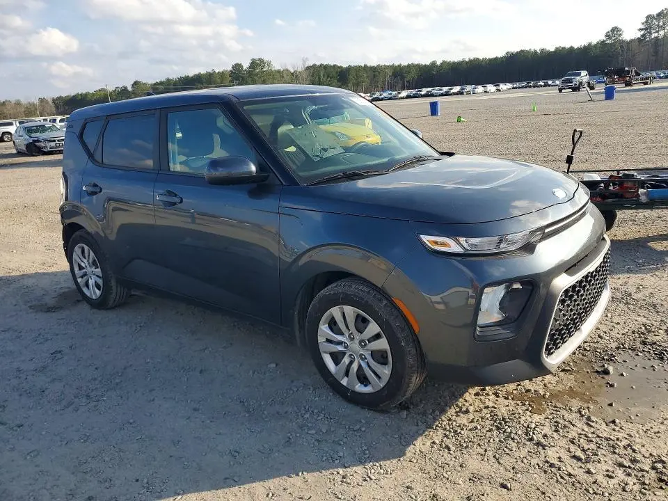 2020 KIA SOUL LX  