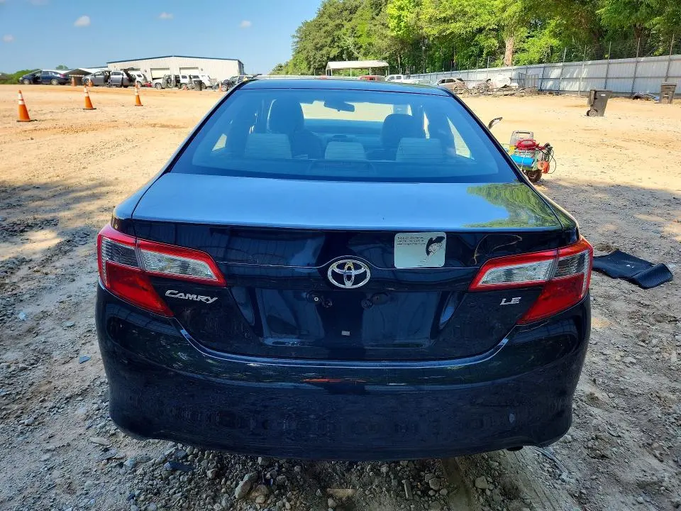 2013 TOYOTA CAMRY LE  