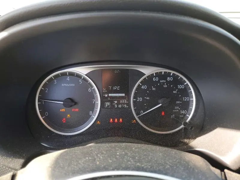 2021 NISSAN KICKS S  