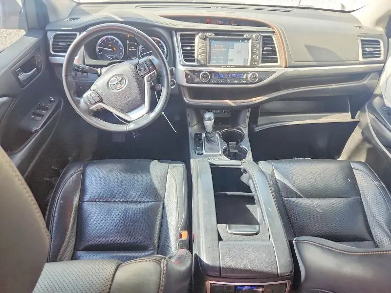 2017 TOYOTA HIGHLANDER LIMITED  