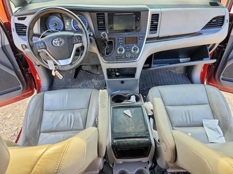 2016 TOYOTA SIENNA XLE 8-PASSENGER  