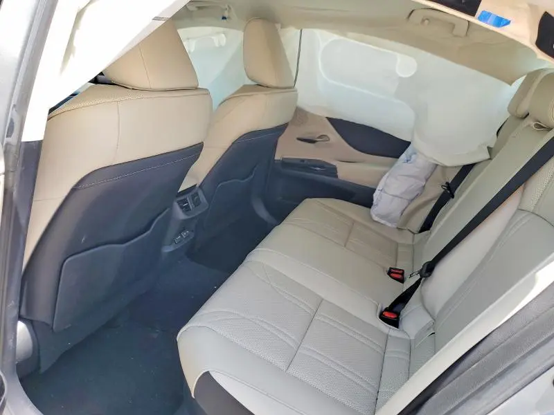 2025 LEXUS ES 300H LUXURY  