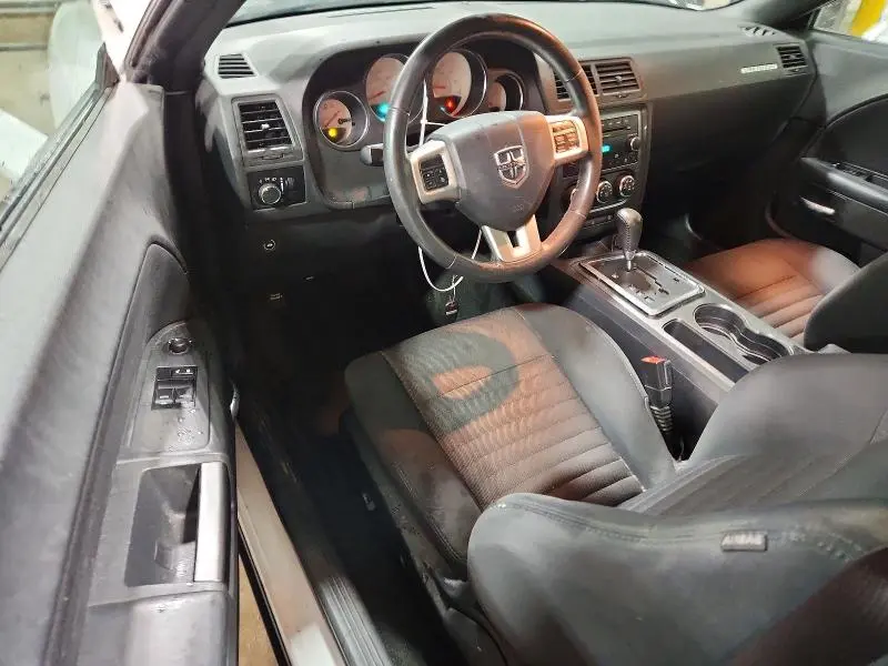 2013 DODGE CHALLENGER SXT  