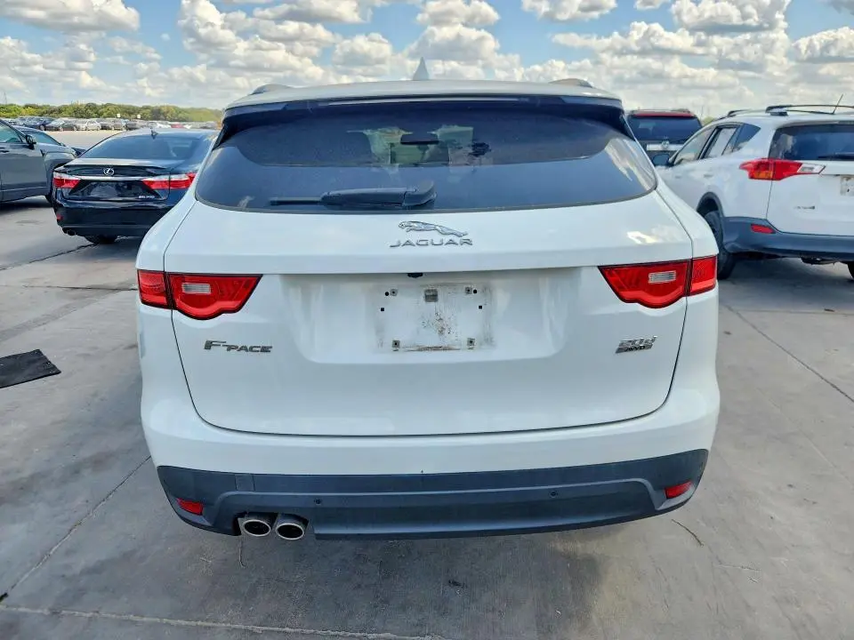 2017 JAGUAR F-PACE PRESTIGE  