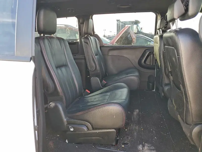 2017 DODGE GRAND CARAVAN GT  