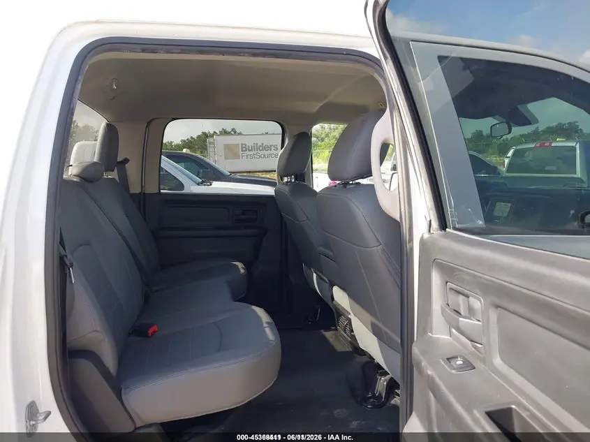 2018 RAM 1500 TRADESMAN  4X2 5'7 BOX