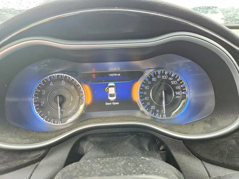 2015 CHRYSLER 200 C  