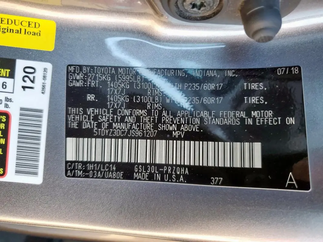 2018 TOYOTA SIENNA XLE  