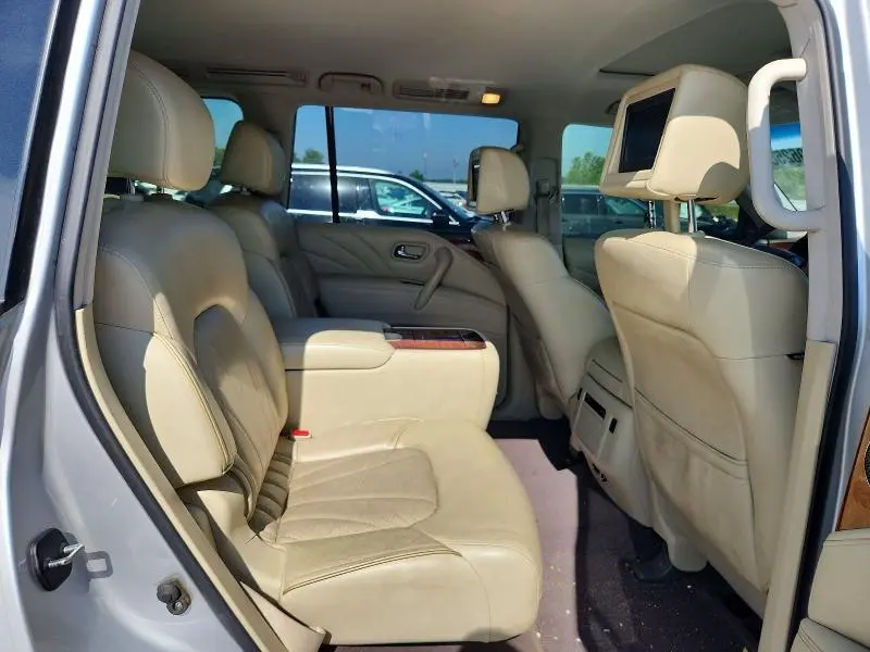 2017 INFINITI QX80 BASE  