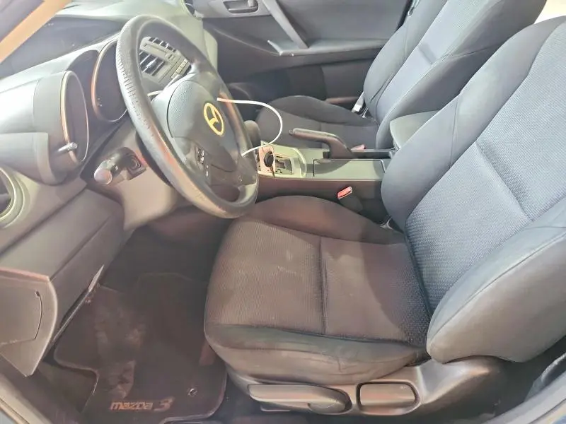 2010 MAZDA 3 I  